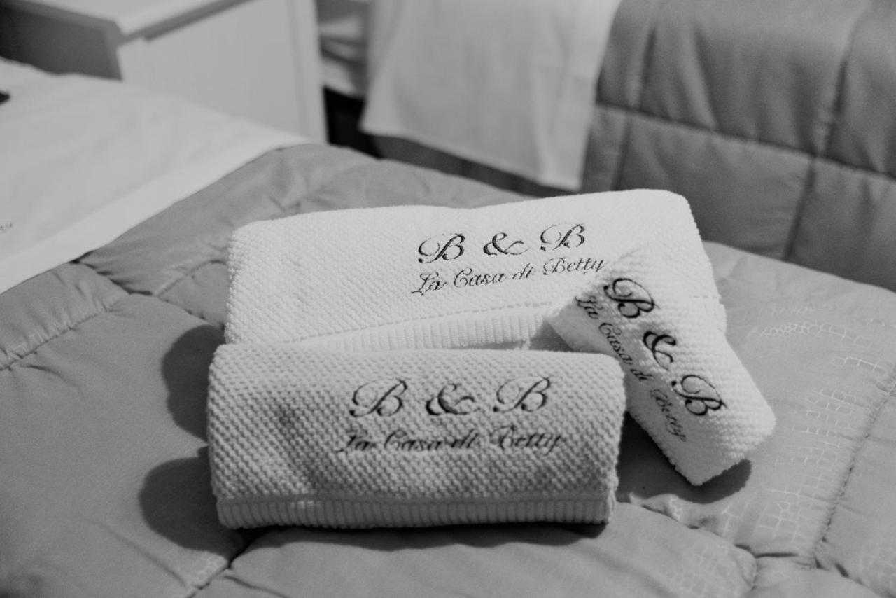 B&B La casa di Betty Albanella Esterno foto