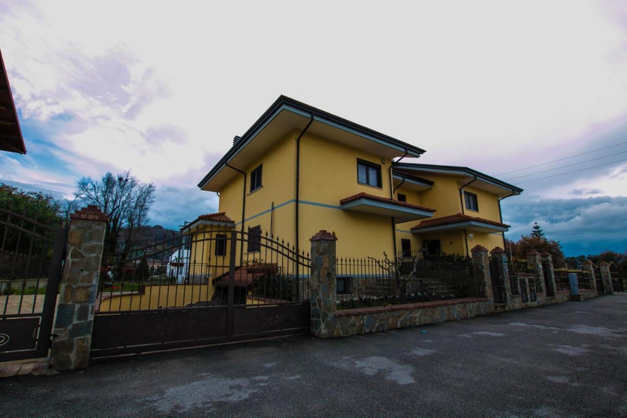 B&B La casa di Betty Albanella Esterno foto
